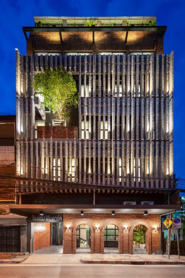 Fyn Park Hotel Makkasan Extérieur photo